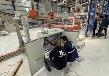 KaroMetro fabrikası fırın giriş elektrik pano ve plc program revizyonu